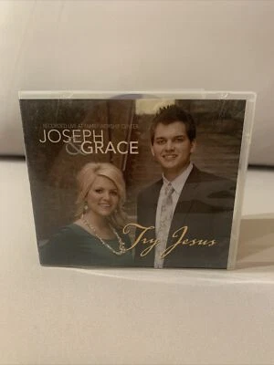 JOSEPH & GRACE - Joseph & Grace Try Jesus Recorded Live At Family Worship Center Foto 1 de 4