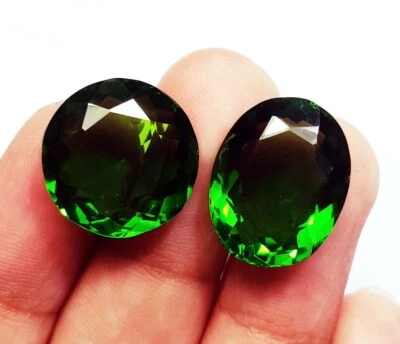 Brazilian Green Topaz 22.35 Ct Mixed Pair Loose Gemstone With Free Gift - Image 1 of 4