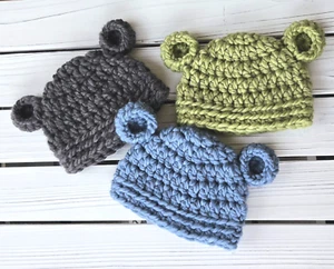 Crochet Baby Beanie Hat Set of 3 Bear hats for boy or girl in Newborn size - Picture 1 of 4
