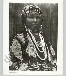 NATIVE AMERICAN Woman w BEADS Indians 1907 Photo By Edward Curtis c.1970s Print - Picture 1 of 2