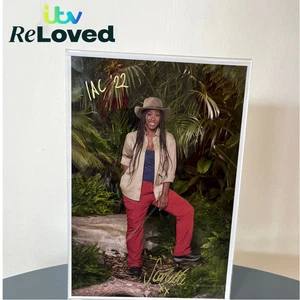 I'M A CELEBRITY: Scarlette Douglas signed A4 photograph - preloved by ITV - Imagen 1 de 14