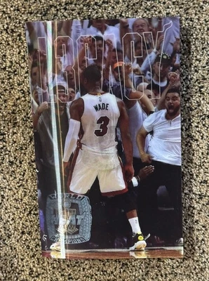 Dwyane Wade Final 2019 último juego en casa programa cubierta lenticular Miami Heat Foto 1 de 4