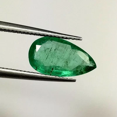1.65ct Natural Emerald pear shape Zambian earth mined untreated gemstone - Image 1 of 4