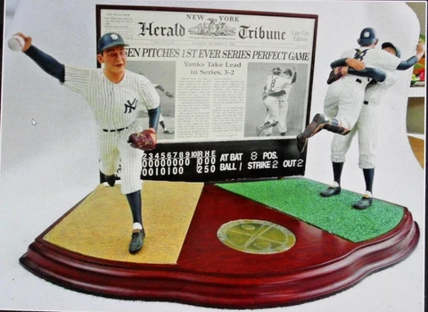 Danbury Mint New York Yankees Don Larsen's Perfect Game Lifelike Sculpture New Cover