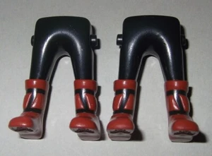 12146, Lange Hose, schwarz, Schnürstiefel, rotbraun - Bild 1 von 1