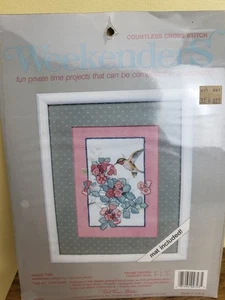 Weekenders Hummingbird "Snack Time" Counted Cross Stitch Kit New - Picture 1 of 8