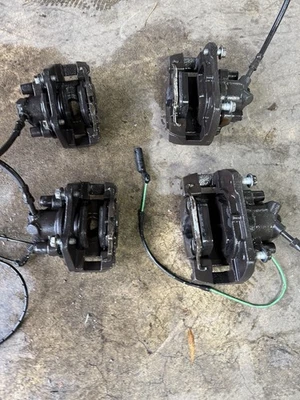 01-06 BMW E46 330ci CONVER RWD SET OF 4 FRONT REAR LEFT &RIGHT BRAKE CALIPER OEM - Image 1 of 3
