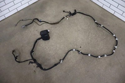 01-02 Mazda Miata (sin ABS) caja de conexiones relé de fusibles de motor con arnés Foto 1 de 4