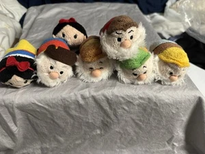 Disney Tsum Tsum Snow White Set of 7 Snow White & dwarfs - Picture 1 of 3