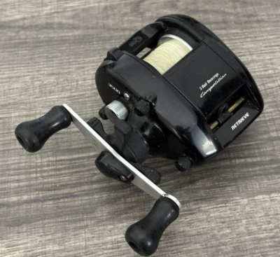 Vintage Quantum 3500 Competition Flipping 5.1 Retrieve Bait Cast Reel  #1556 - Image 1 of 4