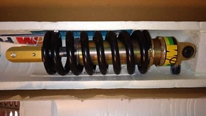 52400MC4003 AMMORTIZZATORE POSTERIORE HONDA XL 500 R 1982 ORIGNALE NUOVO - Picture 1 of 3