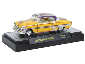 M2 Machines 1:64 1954 Chevrolet Bel Air Lowriders Metallic Yellow - Picture 1 of 2