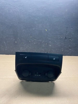 2011-2013 Kia Sorento Center Seat Heater Switches Aux USB Power Outlet J9625 DG - Image 1 of 4
