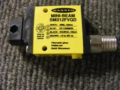 Banner Mini Beam Visible Red 650 nm Glass Fiber Optic Cat No. SM312FVQD 10-30VDC - Image 1 of 3