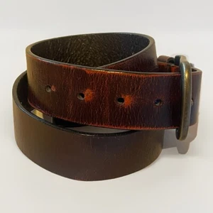 Cinturón de cuero genuino Levi Strauss talla 34 latón herrajes caoba descoloridos - Imagen 1 de 6
