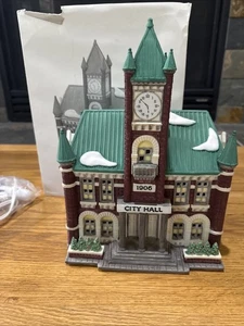 Department 56 "City Hall" #5969-2 -Christmas In The City -Retired - Picture 1 of 10