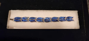 VINTAGE CROWN TRIFARI Blue Silver Tone Link Bracelet 7 inches - Picture 1 of 6