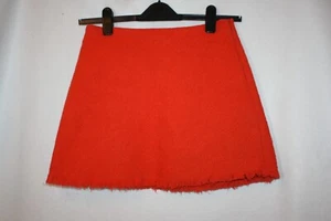 SIZE MEDIUM ZARA ORANGE THICK FABRIC SKIRT WITH FRAYED HEM DETAIL  7527 - Picture 1 of 3