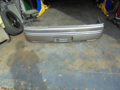 91-95 ACURA LEGEND 2D COUPE REAR BUMPER PICK UP IN ZIP CODE 32708 NEEDS PAINTING Foto 1 de 4