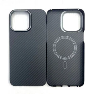 Coque magnétique en fibre de carbone aramide pour iPhone 15 Pro/Max compatible avec MagSafe - Photo 1 sur 40
