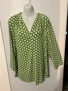 NWT JM Collection Green Frond CB Multi  V-Neck Top with 3/4 Sleeve     Size XXL - Picture 1 of 3