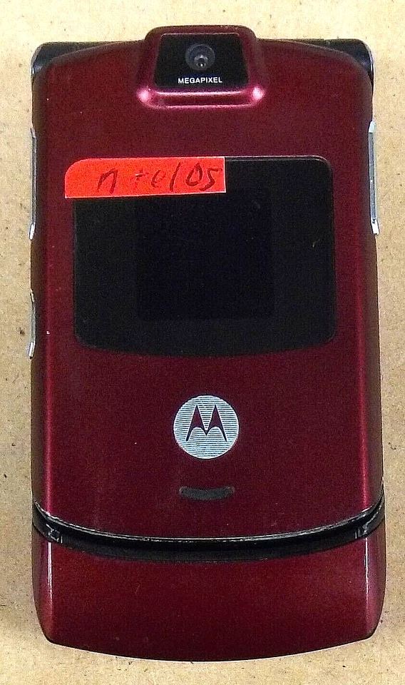 Motorola RAZR V3m - Red and Black ( nTelos ) Very Rare CDMA Flip Phone - Image 1 of 3