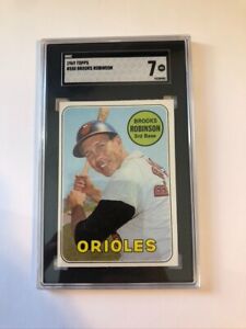 1969 Topps Baseball Card #550 Brooks Robinson (HOF) SGC 7 Just Graded