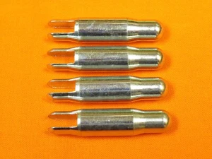 65-73 Mustang Shelby Cougar Falcon Juego de 4 pasadores de cilindro de rueda de freno de tambor de 10" - Imagen 1 de 5