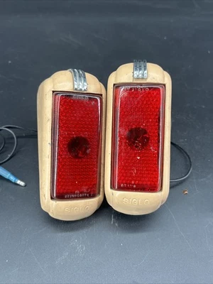 Antique 1939 1940 Buick Special Century Tail Light Siglo Lens 40 50 Series Guide - Image 1 of 4