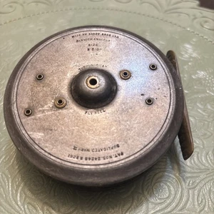 Vtg 1930s Hardy Bros The Uniqua Fly Reel Size 3 5/0 Ribbed Brass Foot EUC Works - Picture 1 of 9