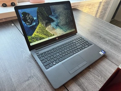 HP 255 G7 Laptop - AMD Athlon Silver 2.30GHz - 15.6in - Win11 Pro - Image 1 of 4