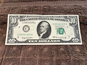 1969 $10 Ten Dollar Bill Federal Reserve Note Philadelphia  Uncirculated Kennedy - Picture 1 of 4