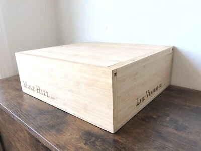 MOLE HILL LAIL VINEYARDS NAPA — Caja Caja Madera Vino BAMBÚ — De Colección 2015 Foto 1 de 4