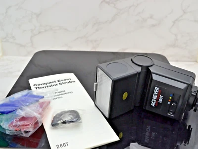 Achiever 260T Auto Thyristor Camera Flash - Image 1 of 4