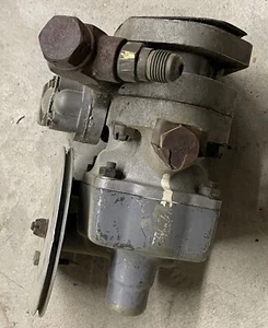 Airplane Prop governor Lycoming engine radial L8839B - Picture 1 of 14