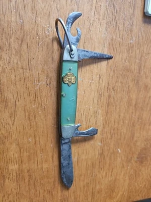 GIRL SCOUT 4 BLADE TOOL KUTMASTER FOLDING KNIFE AQUA GREEN UTICA NY - Image 1 of 2