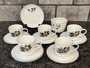 5 Princess #704 Fukagawa Arita Cup & Saucer Sets + 2 Extra Saucers & Sugar Bowl - Picture 1 of 12