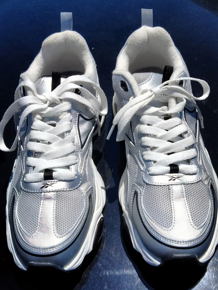 Reebok Royal Charge Y2K Chunky Gray/White/Blk Leather Run AR30246M Mens Sz 12 - Image 1 of 4