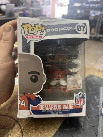 Funko POP! Football Denver Broncos Demarcus Ware NFL Vinyl Figure With Helmet Cover