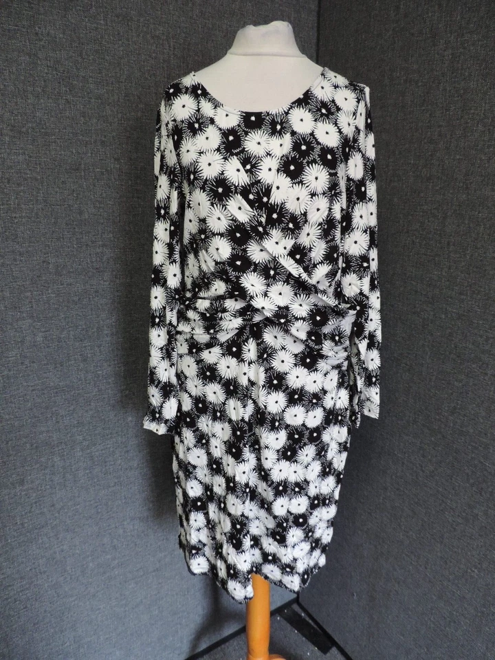 Uttam Boutique Kleid Blumenmuster schwarz/weiß UK 14 LN026 GG 01 - Bild 1 von 4