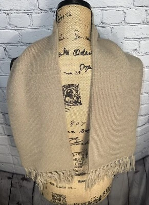 Bufanda acrílica beige con flecos unisex Foto 1 de 4