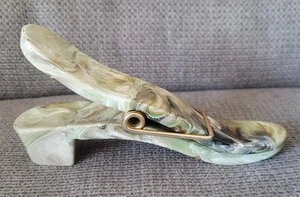 Ancienne Pince À Courrier En Bakélite Chaussure Vintage  - Photo 1/8