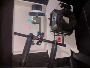 3 Lot Pieces Filmcity DLSR Shoulder Support Rig Kit MB-600 & Other Parts Shown - Bild 1 von 5
