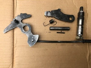 96-07 FORD 4R70w F150 TRANSMISSION CASE SHIFTER SHAFT LINKAGE SET HARDWARE USED - Picture 1 of 2