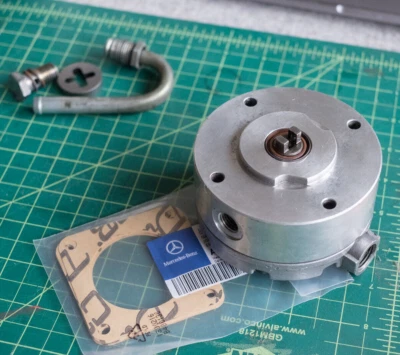 — RESERVED — REBUILT 🐝 Mercedes SLS Hydraulic Suspension Pump + Spare Seal Kit - Image 1 of 4