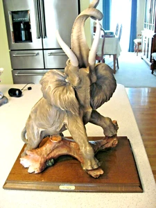 Vintage A. Belcari schöne trompetende graue Elefant auf Baumstamm Figur 7020 - Bild 1 von 5