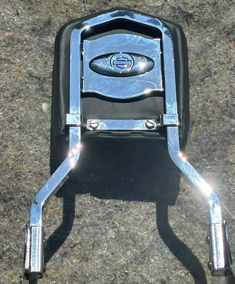 Respaldo moto Harley Davidson con barra cromada protector acolchado liberación rápida Foto 1 de 4