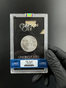 1885-CC Morgan Silver Dollar GSA Hoard NGC MS63 Carson City Mint - Foto 1 di 8