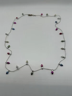 "Collar acrílico 28"" luces navideñas multicolores tono plata vacaciones" Foto 1 de 4