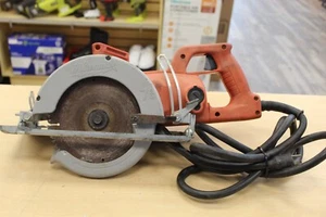 Milwaukee 6377 7-1/4'' sega circolare a vite senza fine *usato* SPEDIZIONE GRATUITA - Foto 1 di 7